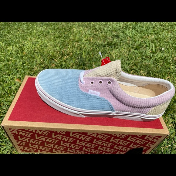 Vans - Picture 2 of 4